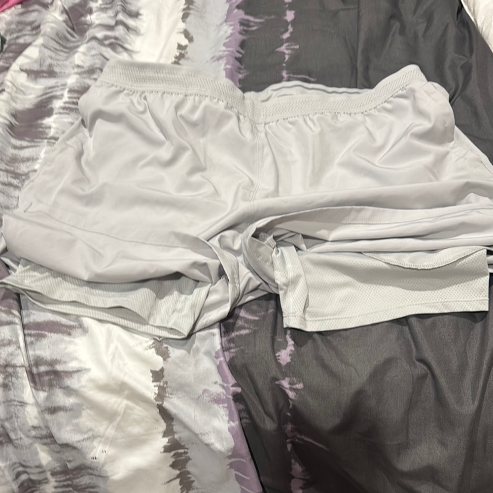 Fabletics Gray Athletic Men Shorts - image 3